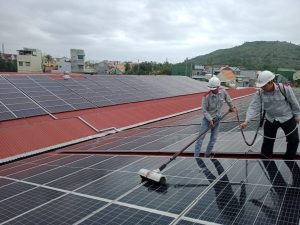 Vệ Sinh Bảo Trì Điện Mặt Trời