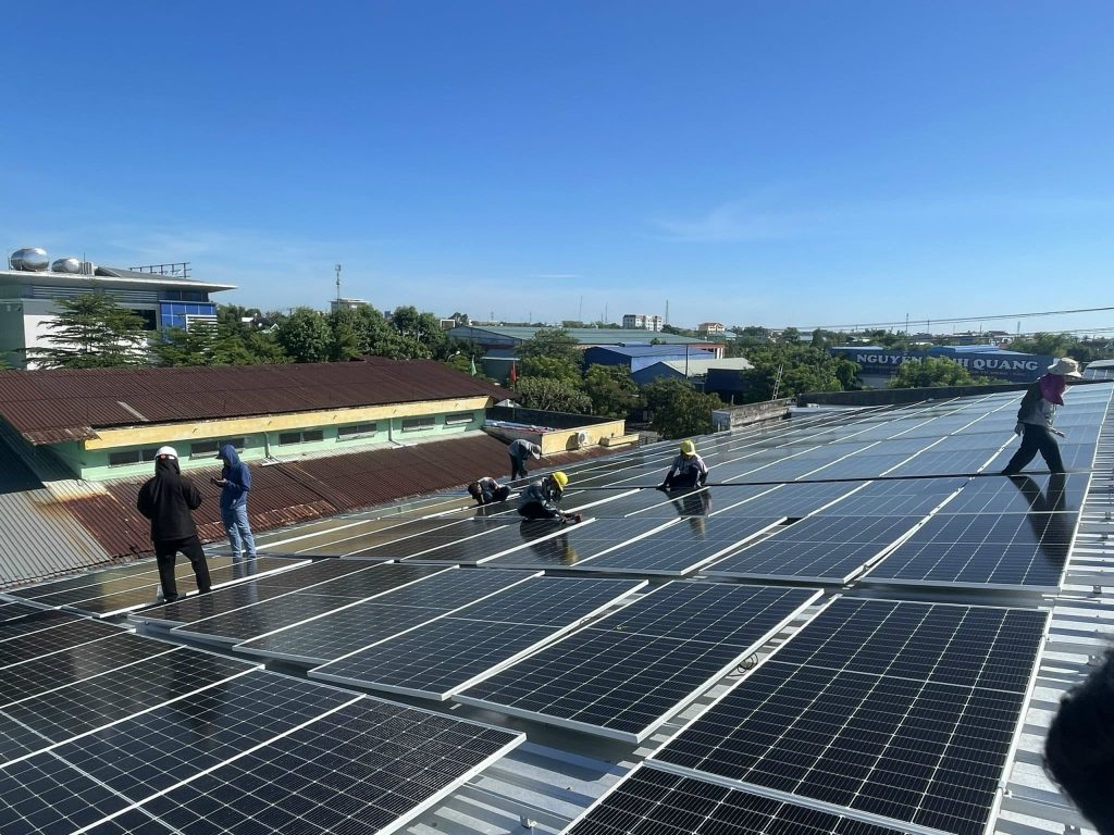 Điện Mặt Trời Nhà Xưởng
