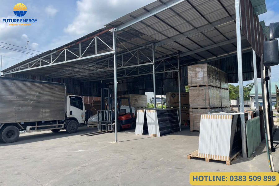 Không gian lưu trữ thiết bị tại hệ thống kho Future Energy